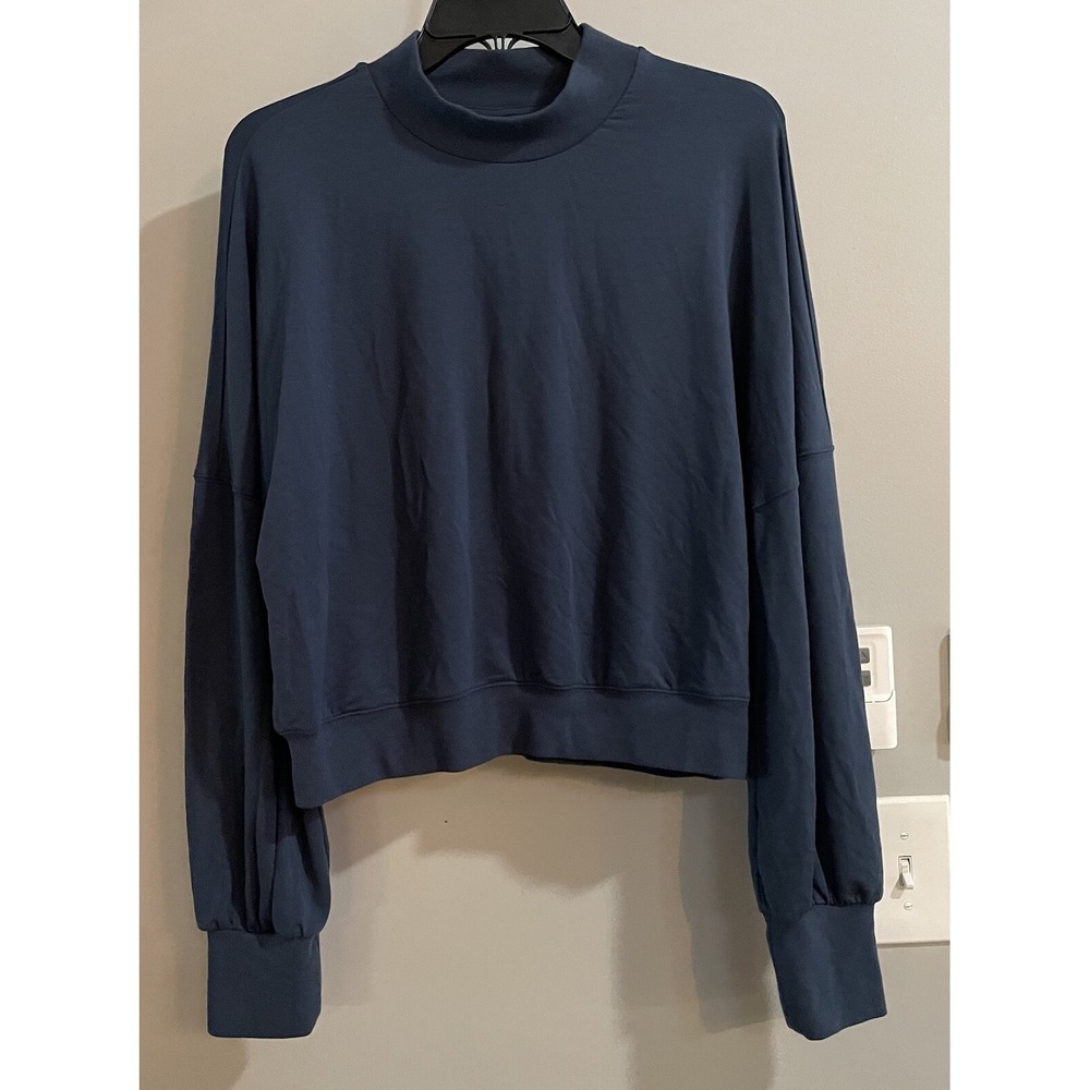 Fabletics Top‎ Sweatshirt Year Round Terry Luxe Lyocell Athletic Lounge Large